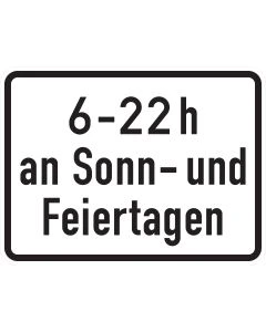 Zusatzzeichen 1042-35 mit der Beispielaufschrift „6–22 h an Sonn- und Feiertagen“ auf weißem Grund