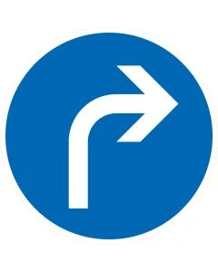 Rundes blaues Verkehrszeichen 209 mit weißem Pfeil nach rechts – Vorgeschriebene Fahrtrichtung rechts gemäß StVO