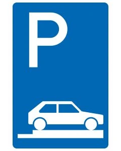 Verkehrszeichen 315-85 mit vollständig auf dem rechten Gehweg quer zur Fahrtrichtung geparktem Pkw