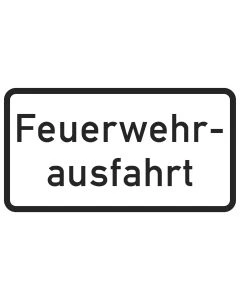 Verkehrszeichen SO 2032 mit Aufschrift Feuerwehrausfahrt in schwarzer Schrift auf weißem Hintergrund